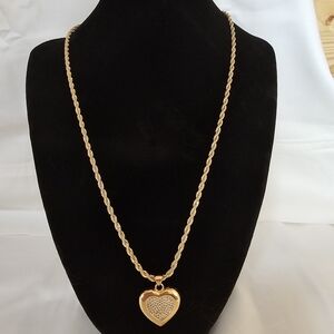 Elegant Gold Heart Pendant Necklace